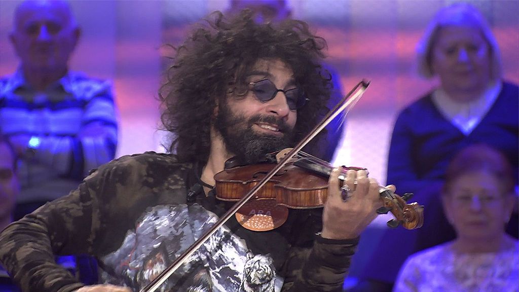 ¡Ara Malikian saca su violín en pleno programa de 'Pasapalabra'!