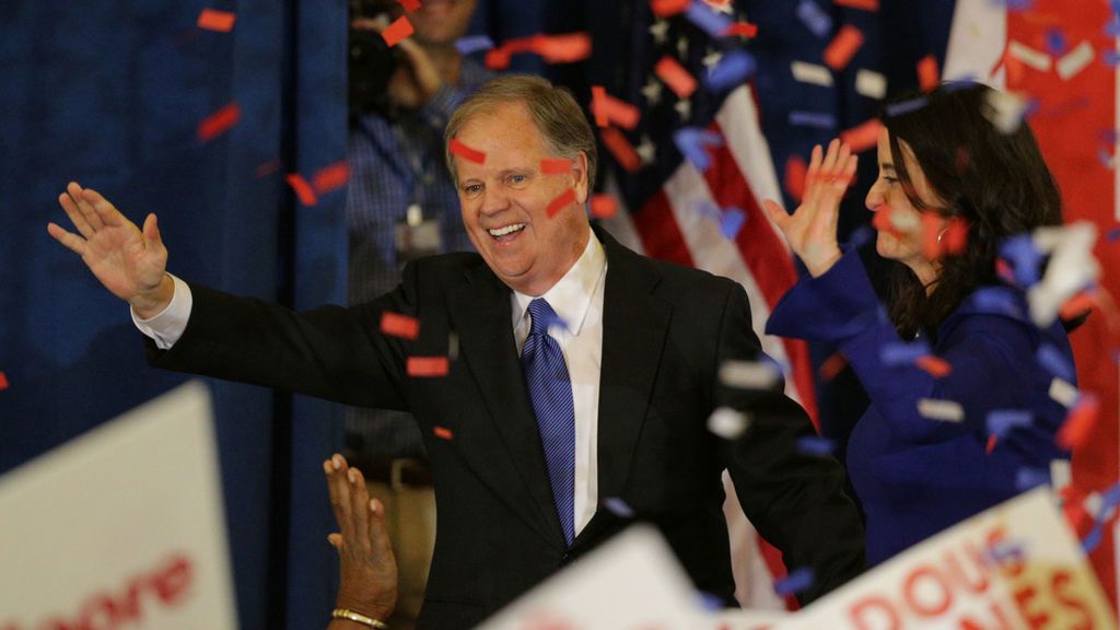 Los demócratas ganan en Alabama, la primera vez en 25 años
