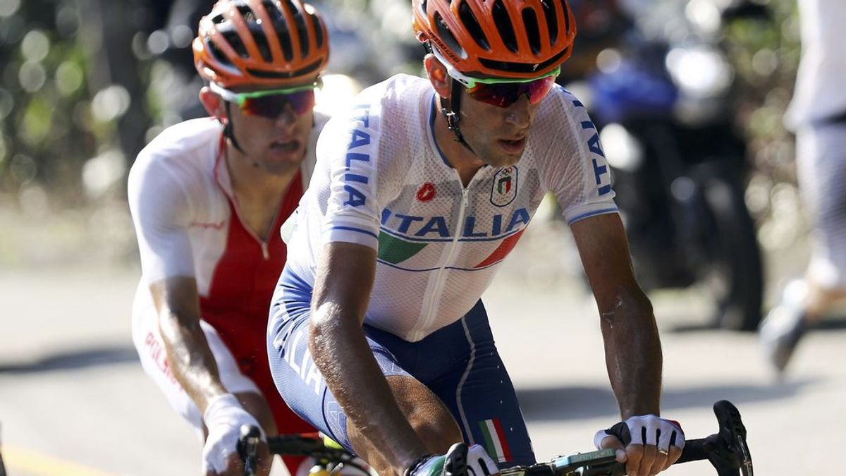 Vincenzo Nibali duda de la versión de Froome tras su positivo: “No pudo tener asma, ese día en La Vuelta llovió” Vincenzo Nibali duda de la versión de Froome tras su positivo: “No pudo tener asma, ese día en La Vuelta llovió”
