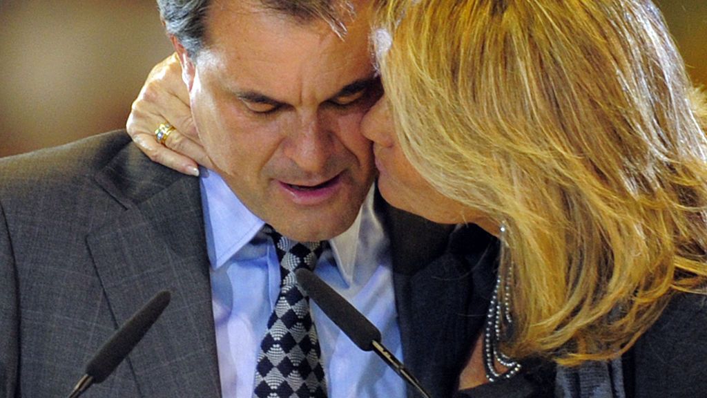 Haz el amor y no la independencia: un estudio dice que el procés... nos pone