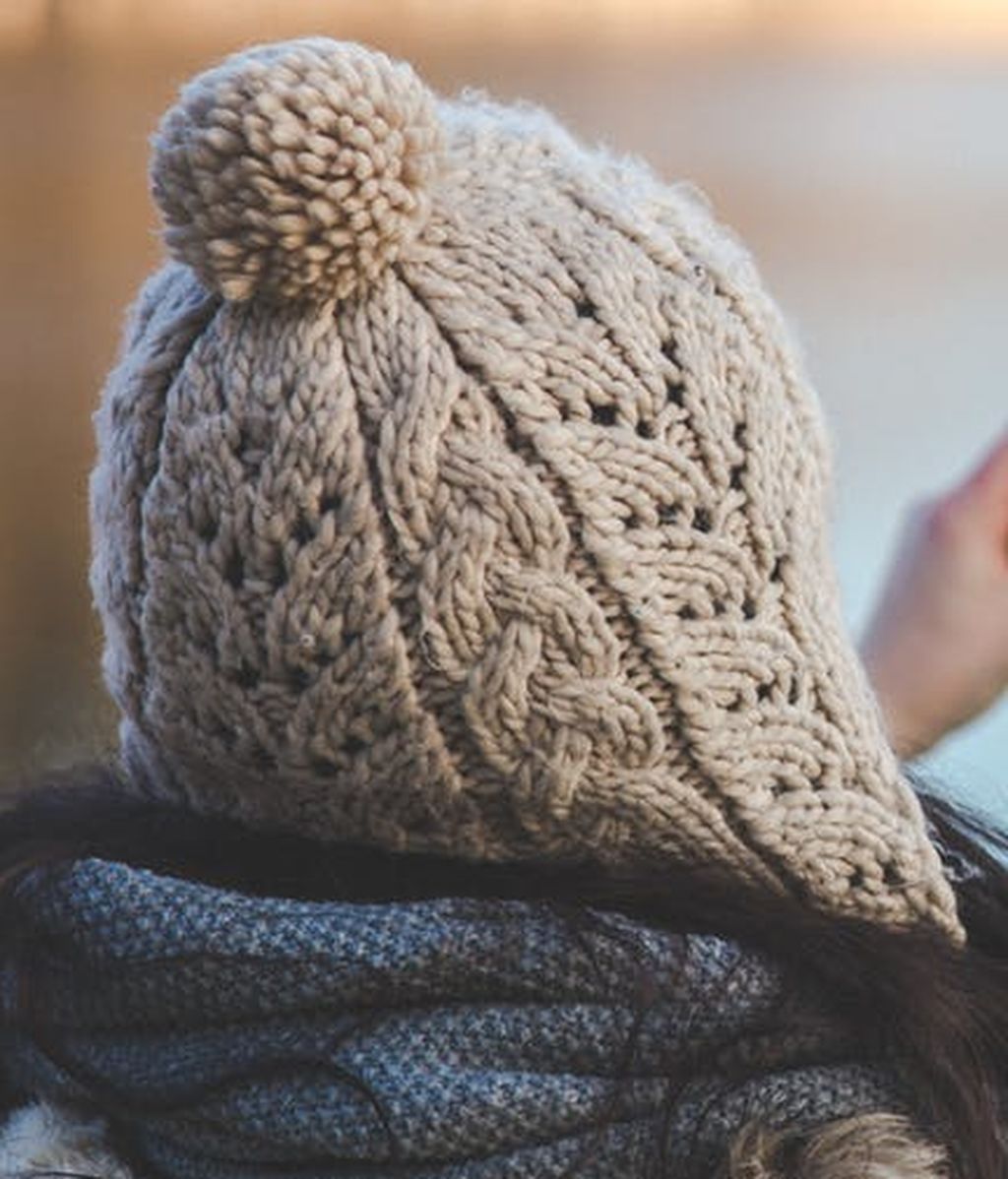 hands-woman-camera-smartphone