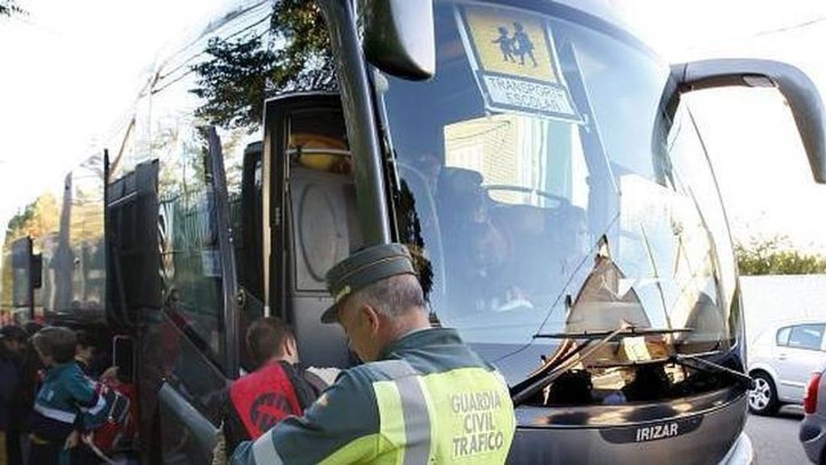 Denuncias al conductor de un autobús escolar en Cuenca por dar positivo en cocaína