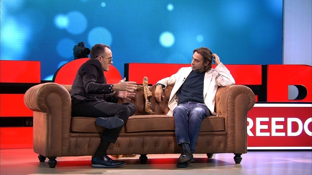 El actor Jordi Mollà y la periodista Samanta Villar, invitados en el 'Chester freedom' de Risto Mejide.