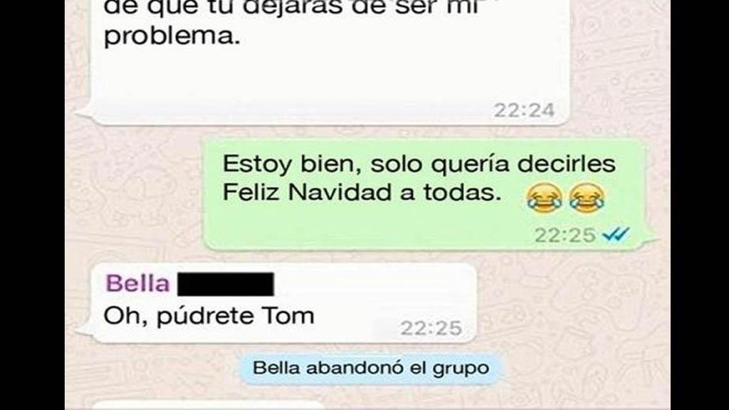 Crea un grupo de Whatsapp con todas sus exnovias para desearles 'Feliz Navidad'