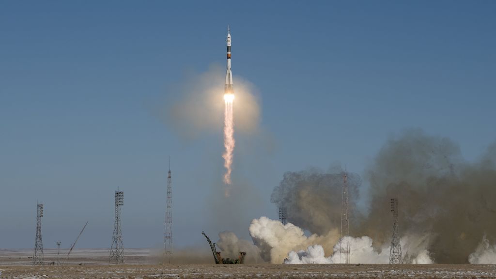 La Soyuz despega con éxito rumbo a la Estación Espacial Internacional