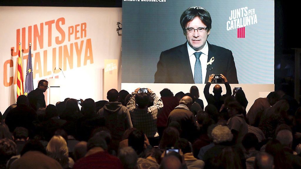Puigdemont: "No han decapitado la presidencia, han decapitado la democracia"