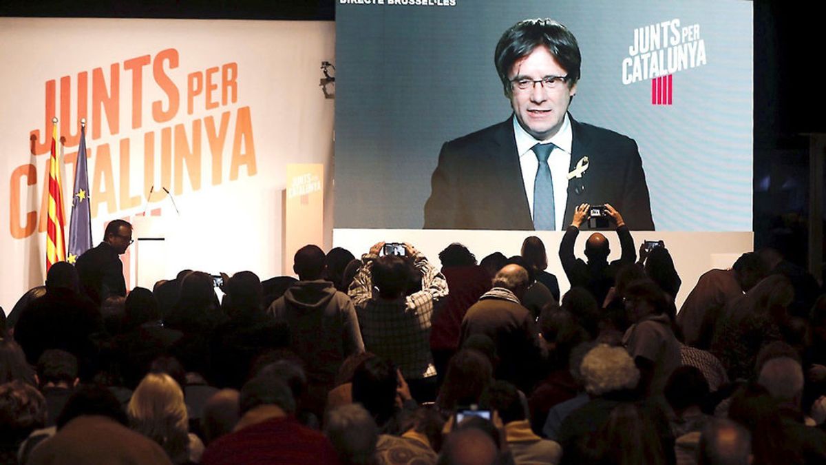 Puigdemont: "No han decapitado la presidencia, han decapitado la democracia"