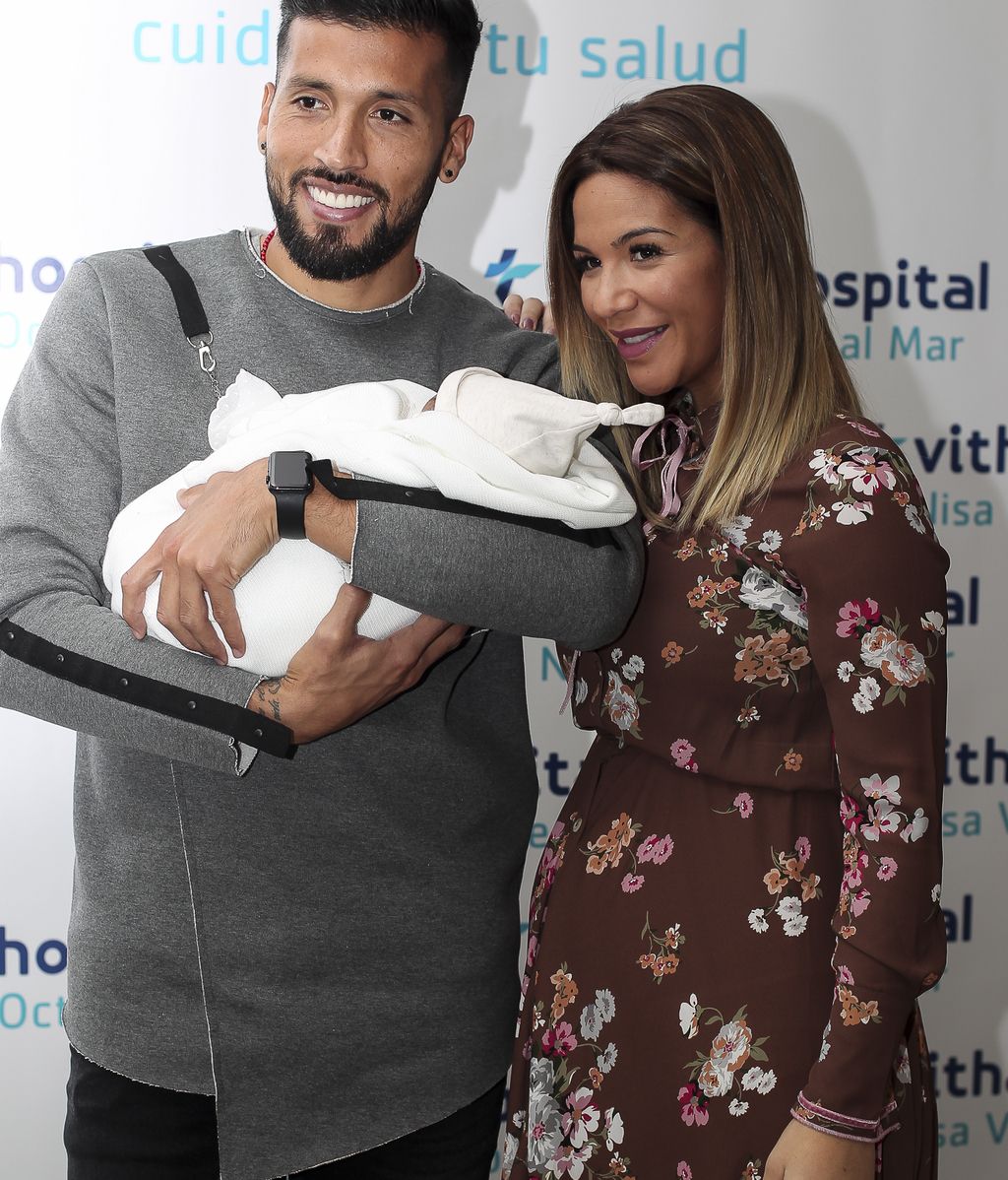 Tamara Gorro y Ezequiel Garay por fin nos presentan a Antonio: las fotos