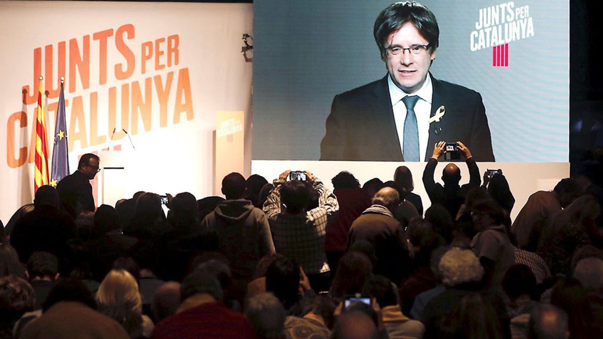 Puigdemont: "No han decapitado la presidencia, han decapitado la democracia"