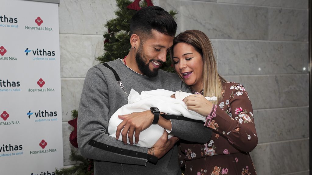 Tamara Gorro y Ezequiel Garay por fin nos presentan a Antonio: las fotos