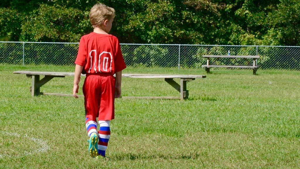 Las 10 señales que indican que un niño se está sintiendo presionado al practicar deporte