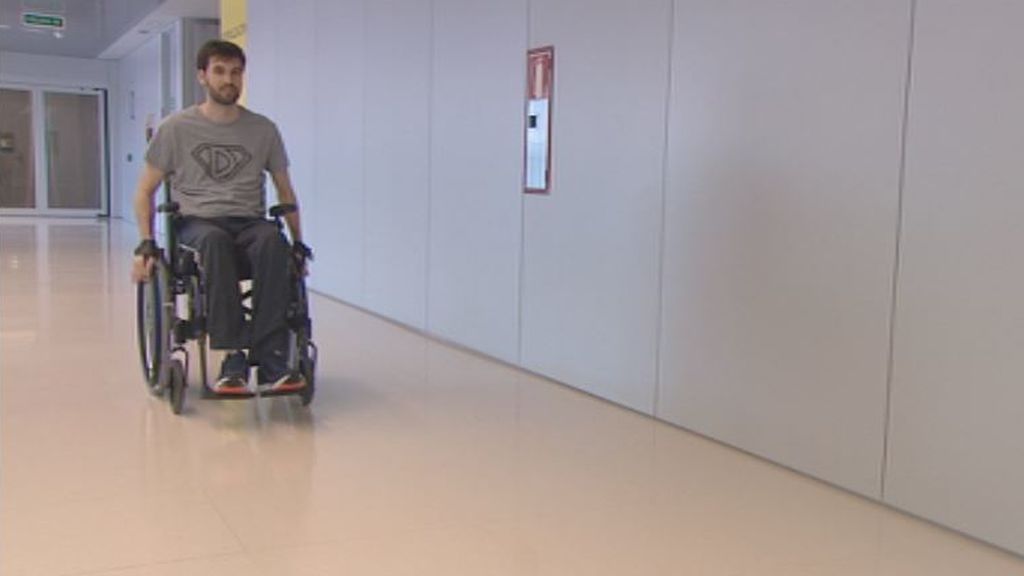 Daniel trabaja para recuperar terreno a la tetraplejia: "No sé si volveré a andar algún día"