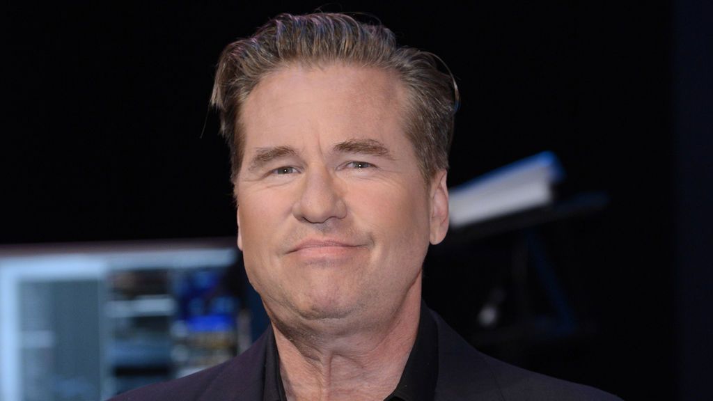 Val Kilmer cuenta cómo le cambió la vida después de sufrir un cáncer de garganta Val Kilmer cuenta cómo le cambió la vida después de sufrir un cáncer de garganta