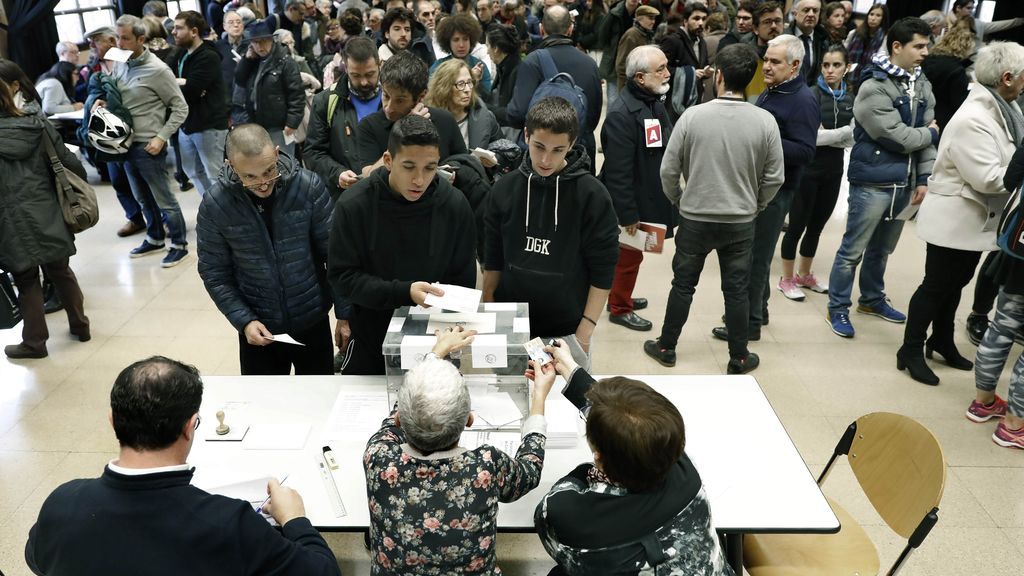La participación a las 18h se incrementa en cinco puntos respecto a las elecciones de 2015