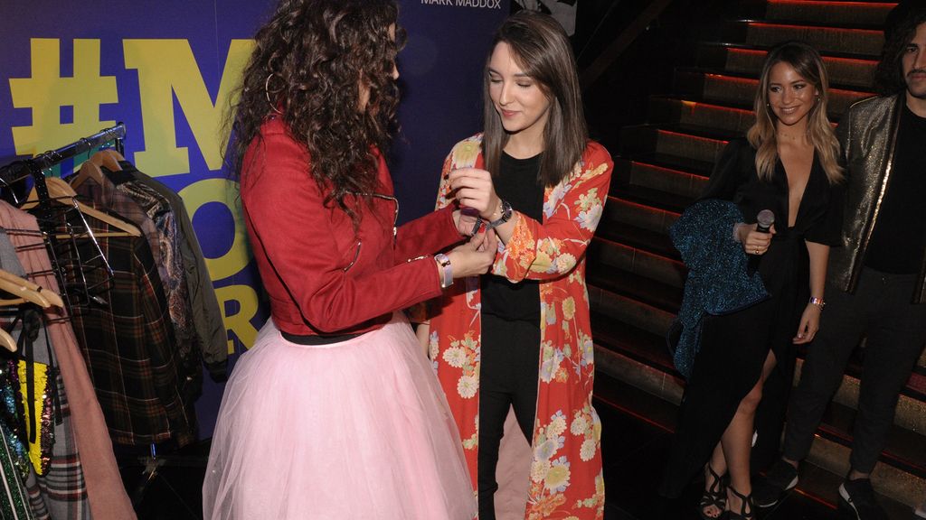 Cristina Rodríguez haciendo de las suyas durante la fiesta