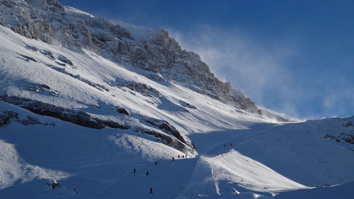 Tres montañeros muertos por aludes en los Alpes suizos