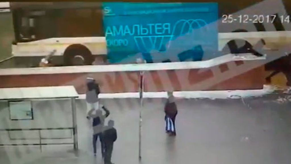 Cinco personas fallecidas al ser arrolladas por un autobús en Moscú