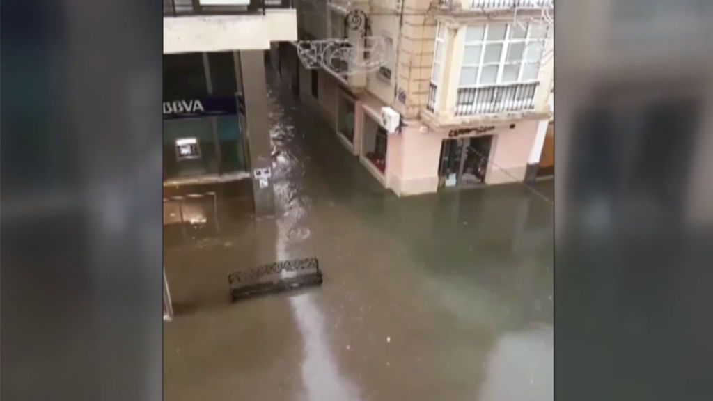 Sanlúcar de Barrameda, inundada, registra 40 litros de agua por metro cuadrado en menos de dos horas