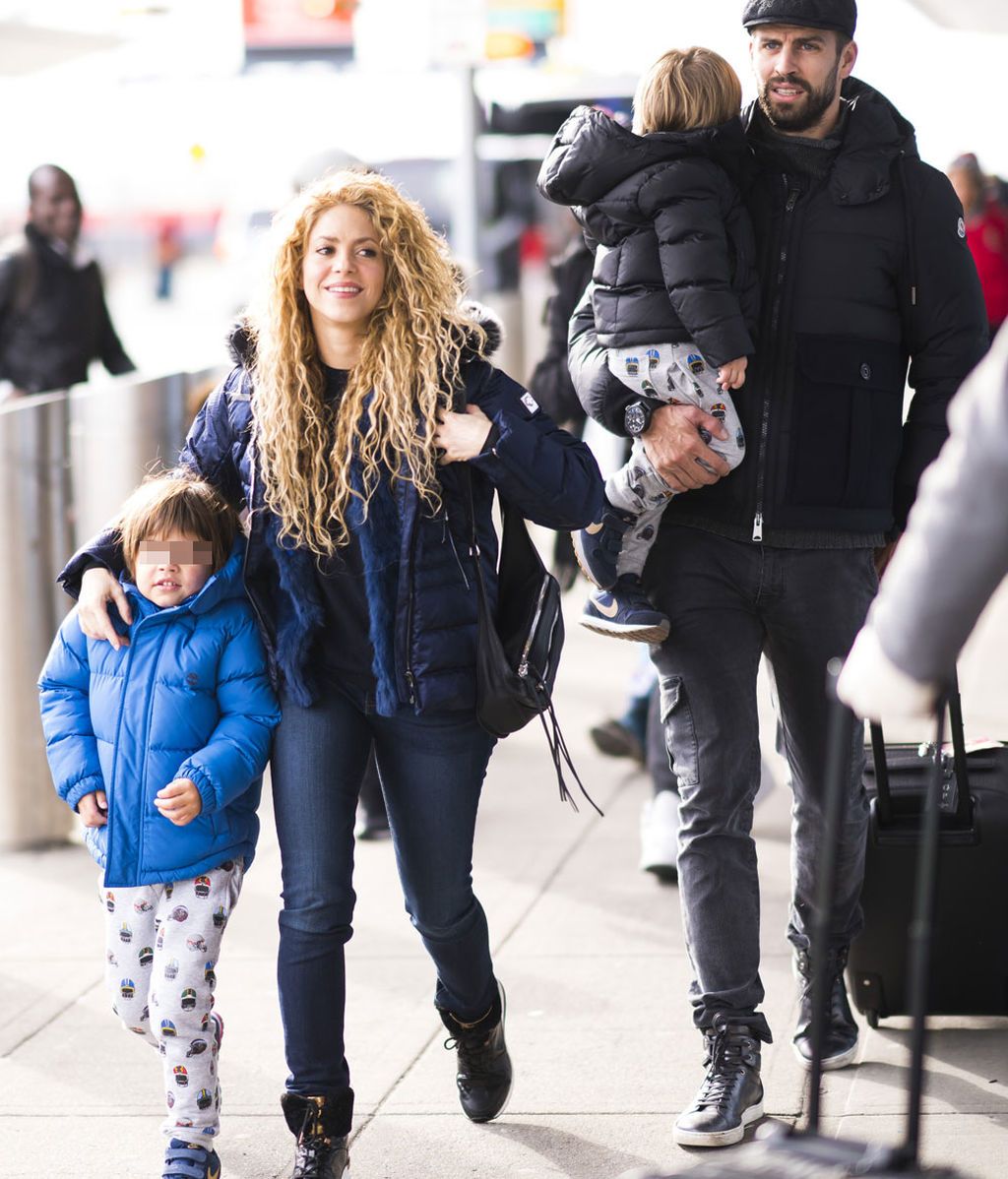 Shakira, Piqué, Milan y Sasha: la navidad 😍😍 de los Piqué Mebarak en Nueva York