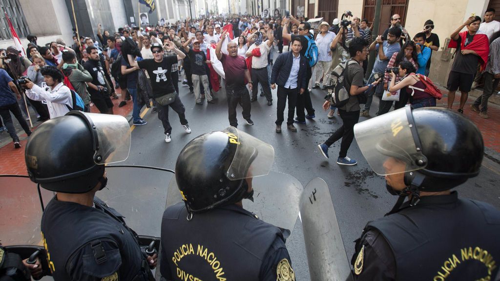 Protestas en Perú por el indulto de Kuczynski al expresidente Fujimori