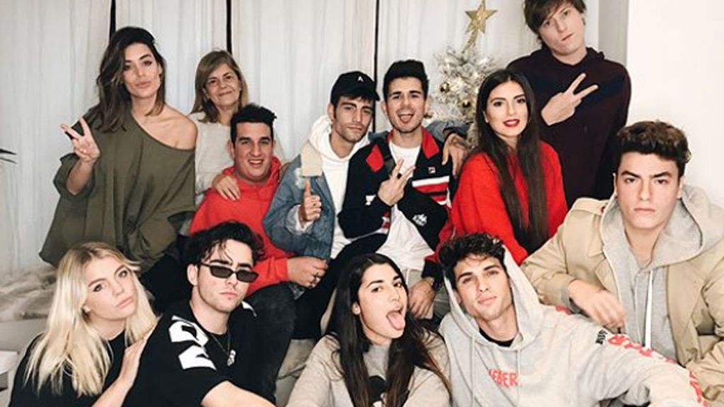 Dulceida nos ha felicitado las fiestas con su #DulceSquad