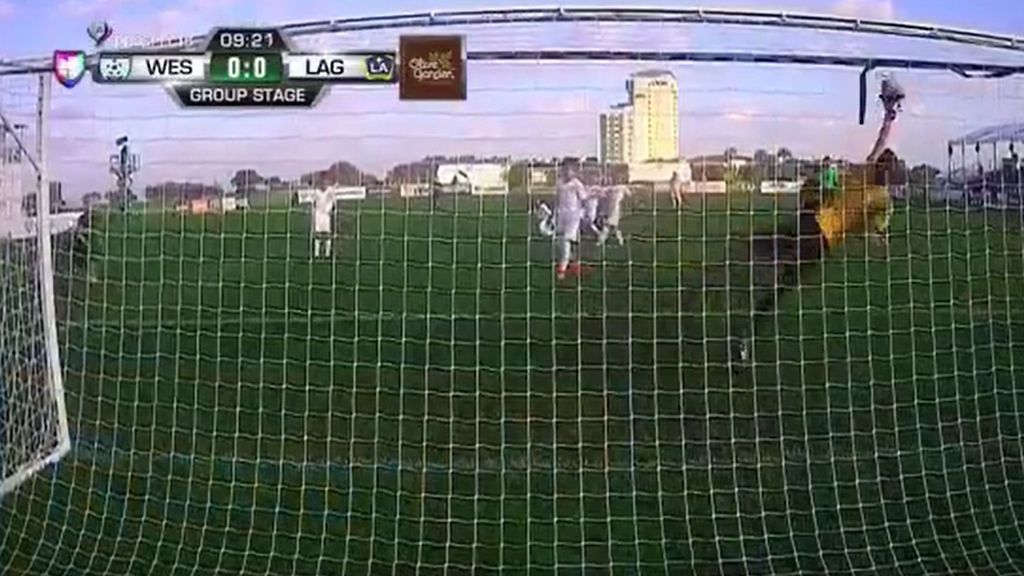 La parada del año la ha hecho Diego Kochen con 11 años en este torneo de niños La parada del año la ha hecho Diego Kochen con 11 años en este torneo de niños