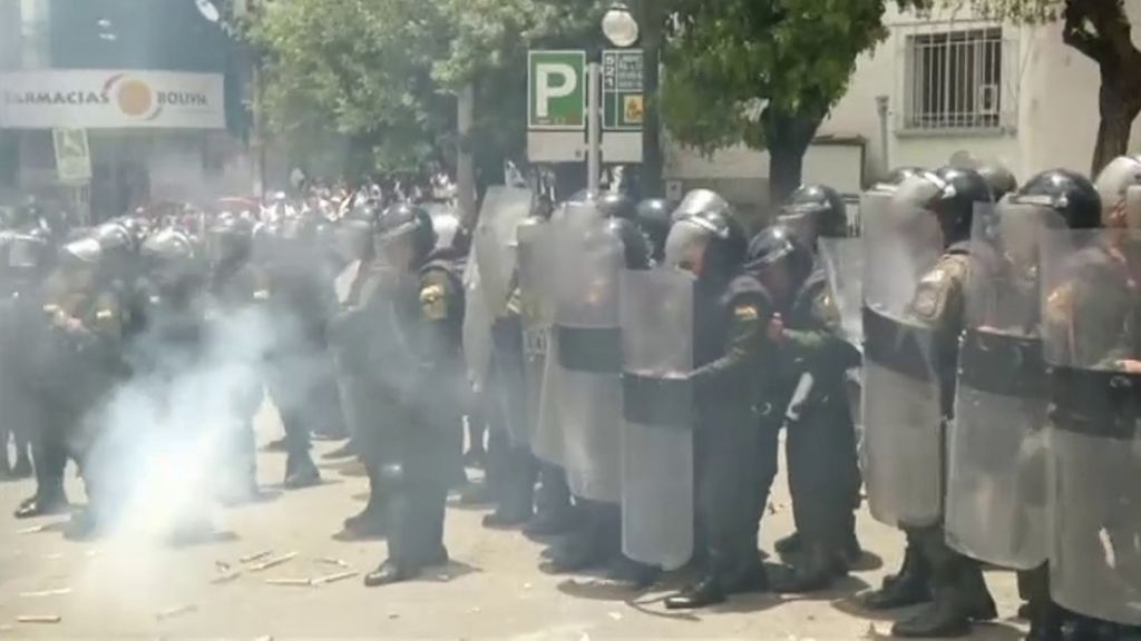 Graves disturbios durante las protestas de los médicos bolivianos
