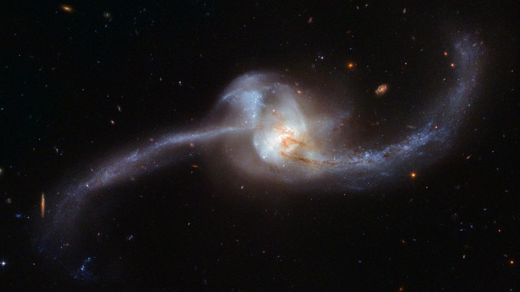 NGC 2623 o fusión de dos galaxias