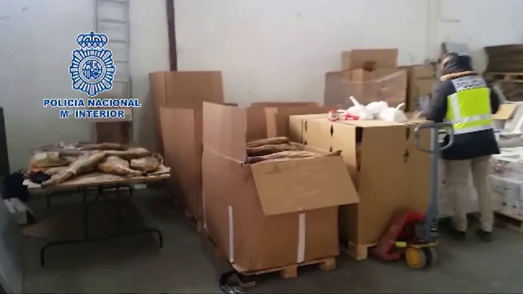 La Policía recupera más de 900 piezas de quesos, embutidos y jamones ibéricos robados