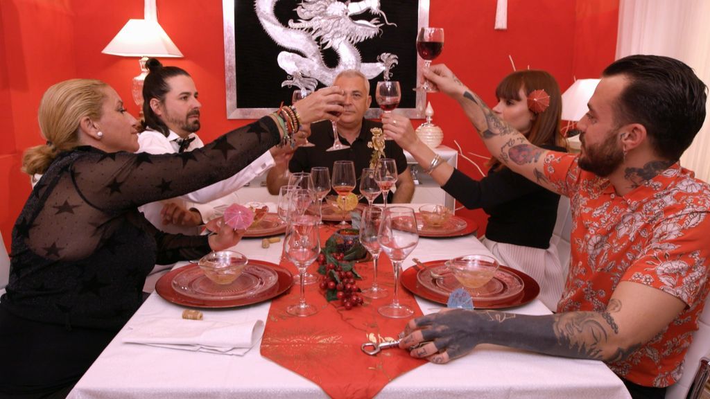 Pablo, Paco, Ana, Jessica y Antonio, los concursantes de 'Ven a cenar conmigo' en la primera semana de 2018.