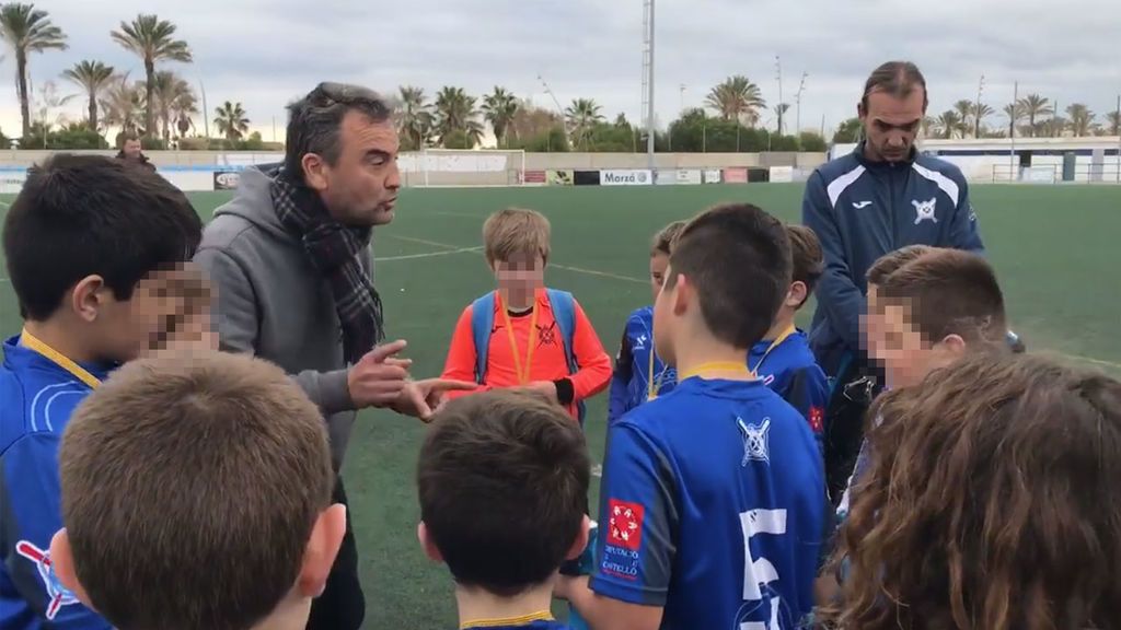 ¡Bravo! El gesto y las palabras del entrenador del CF San Pedro que estos niños jamás olvidarán