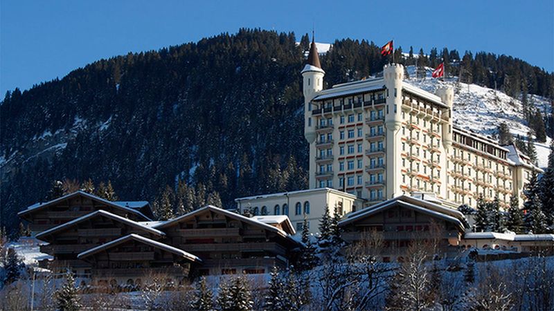 Hoteles en la nieve (que lo flipas) para que te olvides de todo