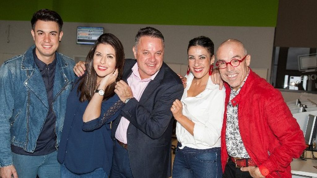 Eloísa González, Yanely Hernández, Elvis Sanfiel y Kiko Barroso presentan las campanadas en RTVC.