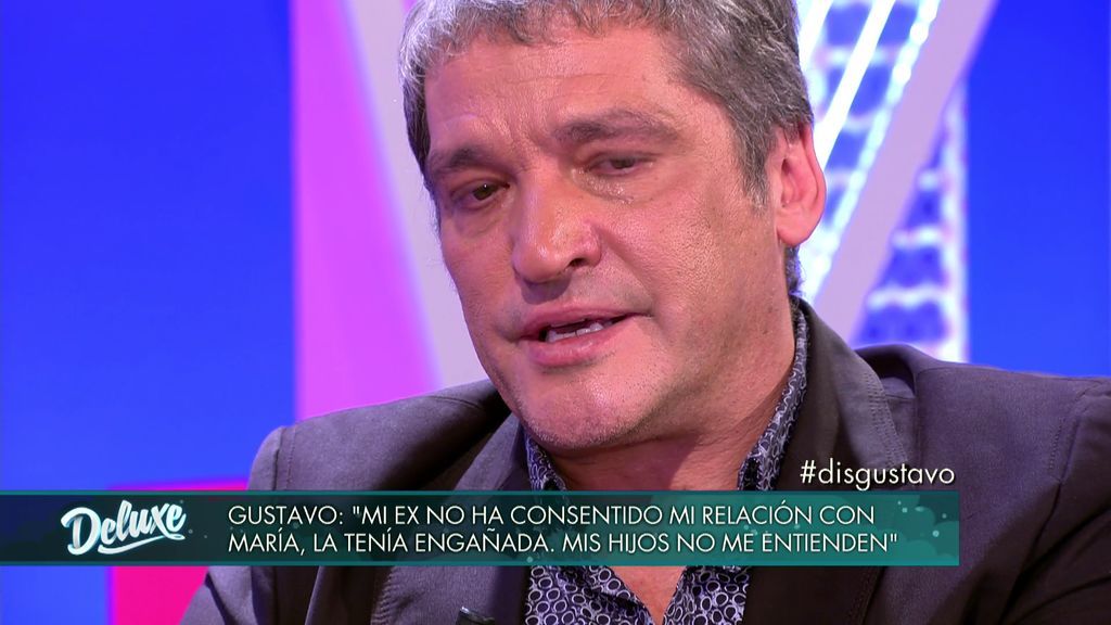 Gustavo rompe a llorar al hablar de su familia: “Presenté a mis hijos a María en mi propia casa”
