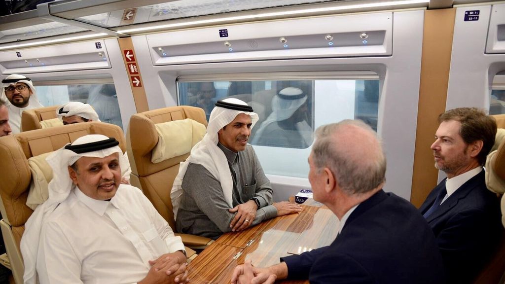 Nabeel Al-Amudi, Ministro de Transporte de Arabia Saudita