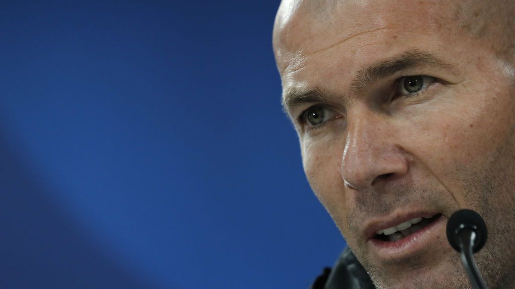 Zidane: “No quiero que se marche nadie, hoy por hoy no habrá fichajes”
