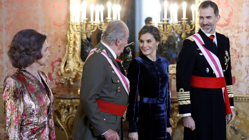 Felipe VI agradece a Don Juan Carlos su “compromiso” y “lealtad”