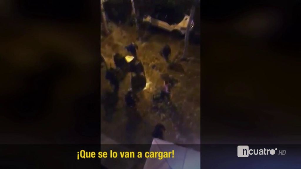 Grupos ultras de Betis y Sevilla siembran el caos en una calle antes del derbi andaluz