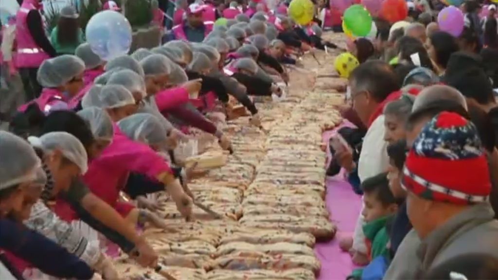 México celebra el día de Reyes con una rosca gigante de 1.440 metros
