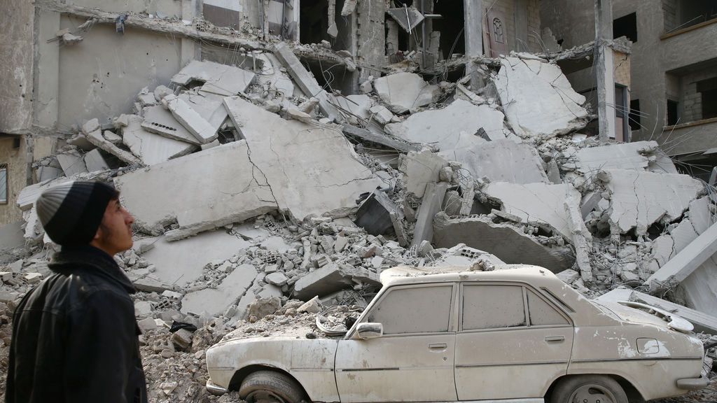 Ataque con coche bomba en la ciudad siria de Idlib:  Mueren una veintena de personas