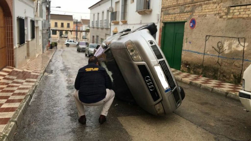 Graves enfrentamientos en Pedrera, Sevilla, tras un accidente de tráfico