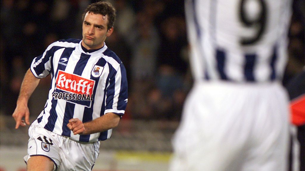 El ex futbolista Javi De Pedro, detenido por segunda vez por agredir a su pareja sentimental El ex futbolista Javi De Pedro, detenido por segunda vez por agredir a su pareja sentimental