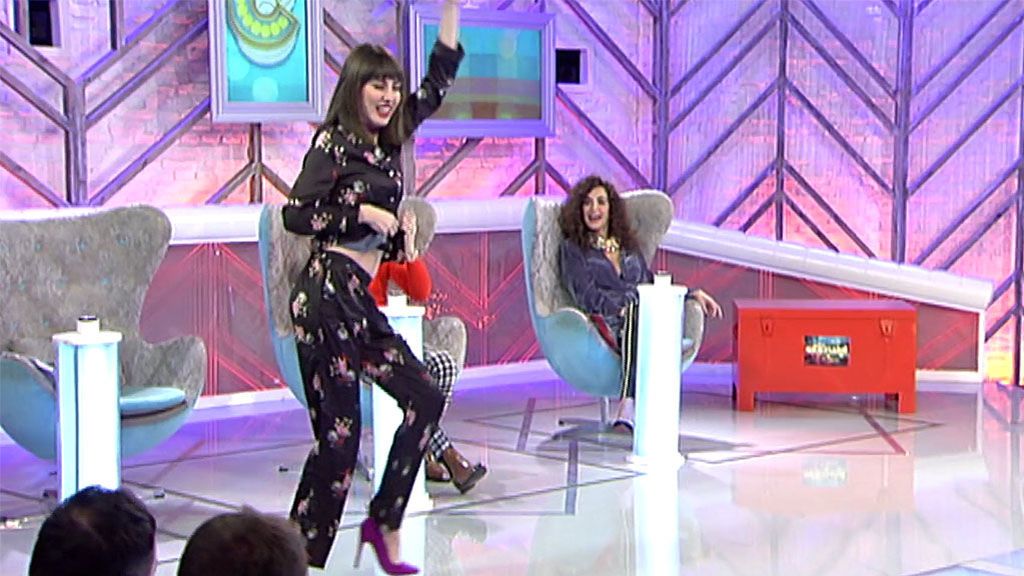 ¡Natalia Ferviú se pone a bailar como una loca en pleno programa!