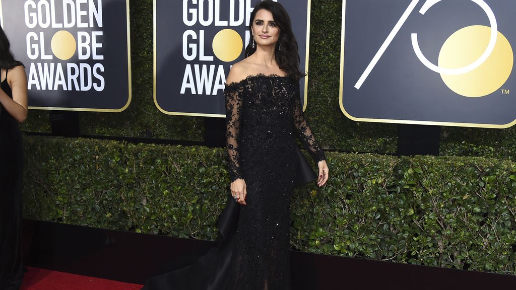 La alfombra 'negra' de los Globos de Oro contra el abuso sexual, foto a foto