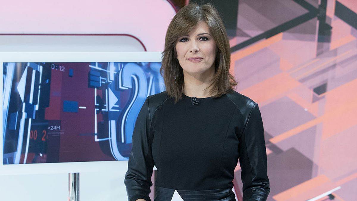 Lara Siscar, presentadora de 'Asuntos públicos' en el Canal 24 Horas.