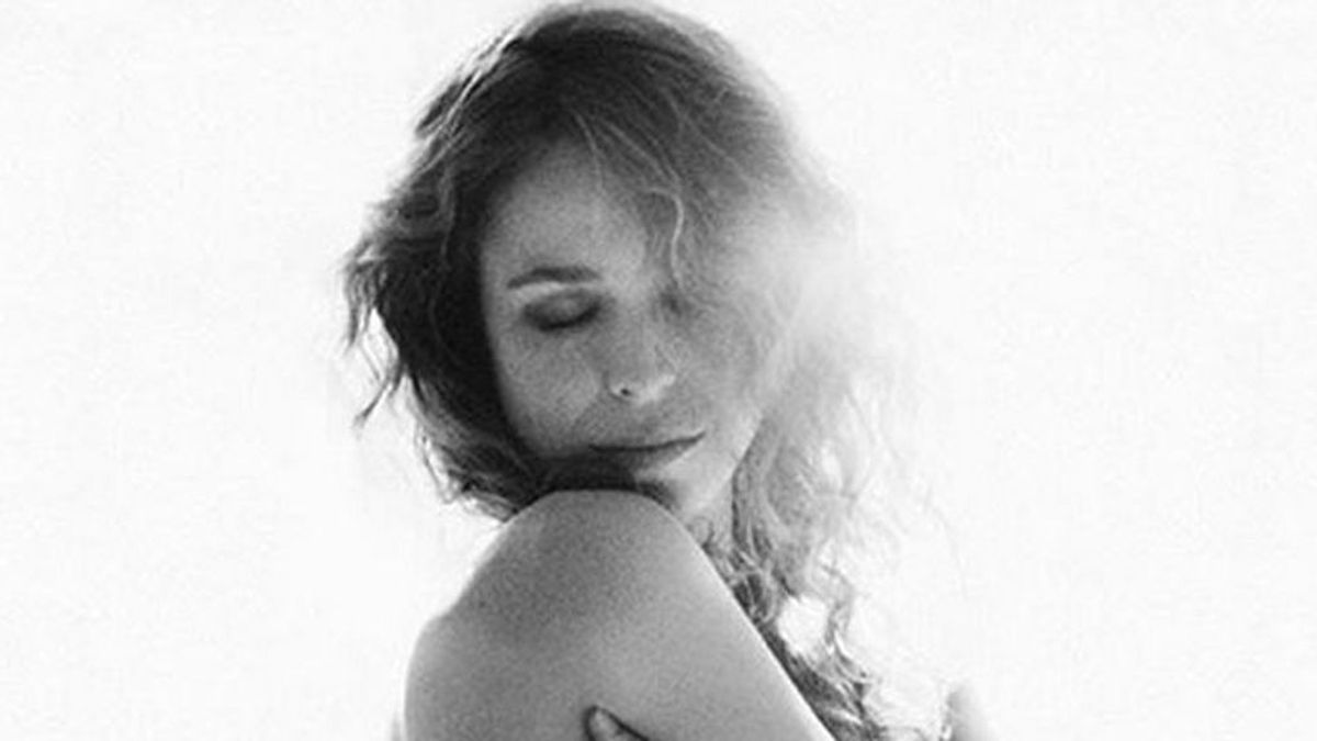 Candidez e ilusión: la significativa foto 'naked' de Silvia Abascal días antes de dar a luz