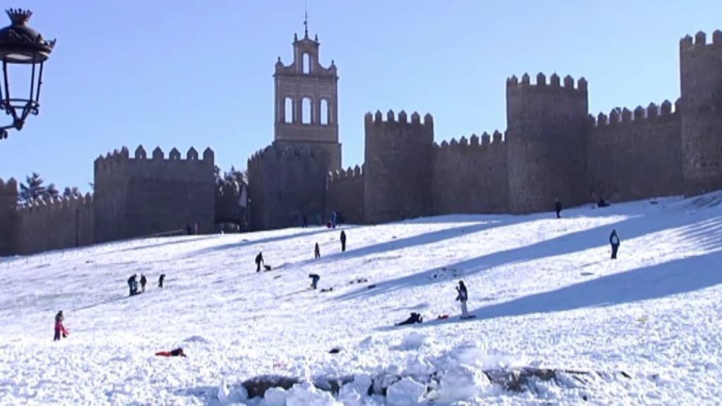 Las murallas de Ávila y el acueducto de Segovia son ya las nuevas estaciones de esquí
