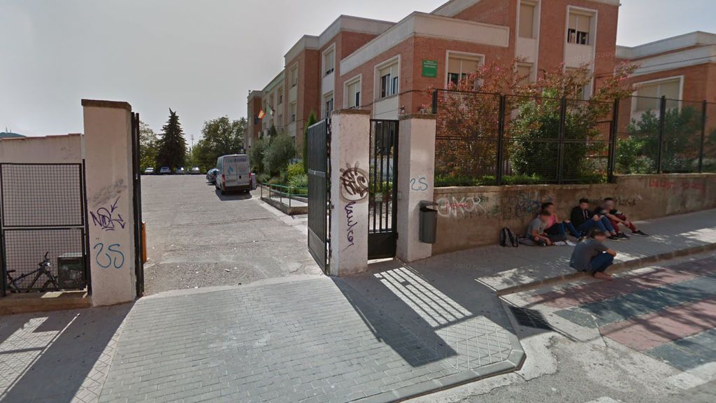 Dos alumnos de un instituto de Cáceres salvan la vida a un compañero que sufrió una parada cardiorrespiratoria