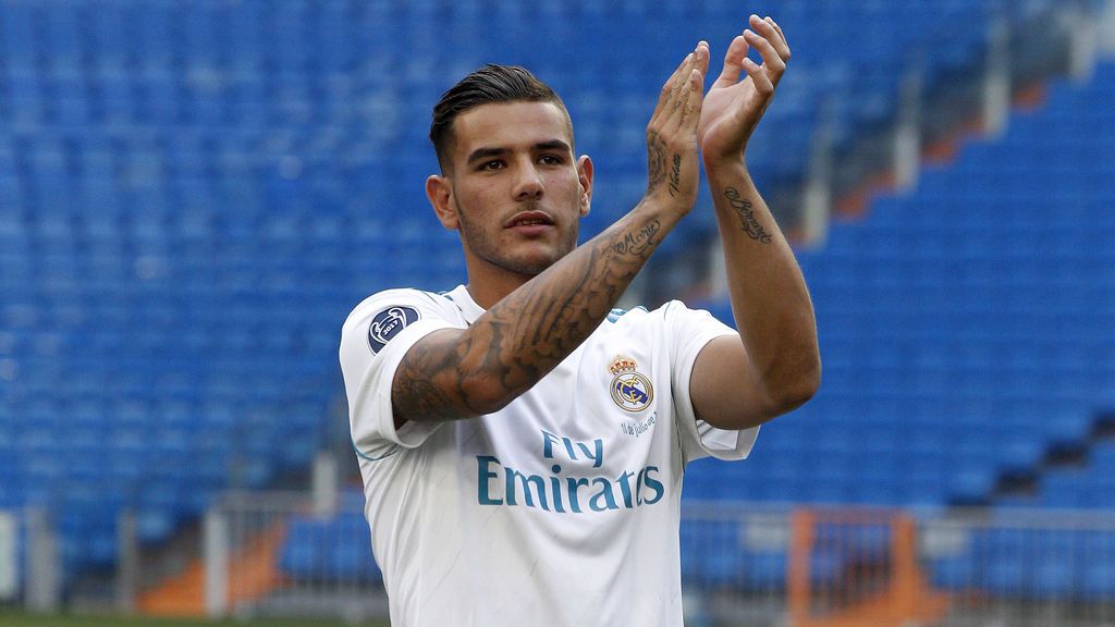 Theo presume de su fichaje por el Real Madrid y sus 'haters' no tienen piedad