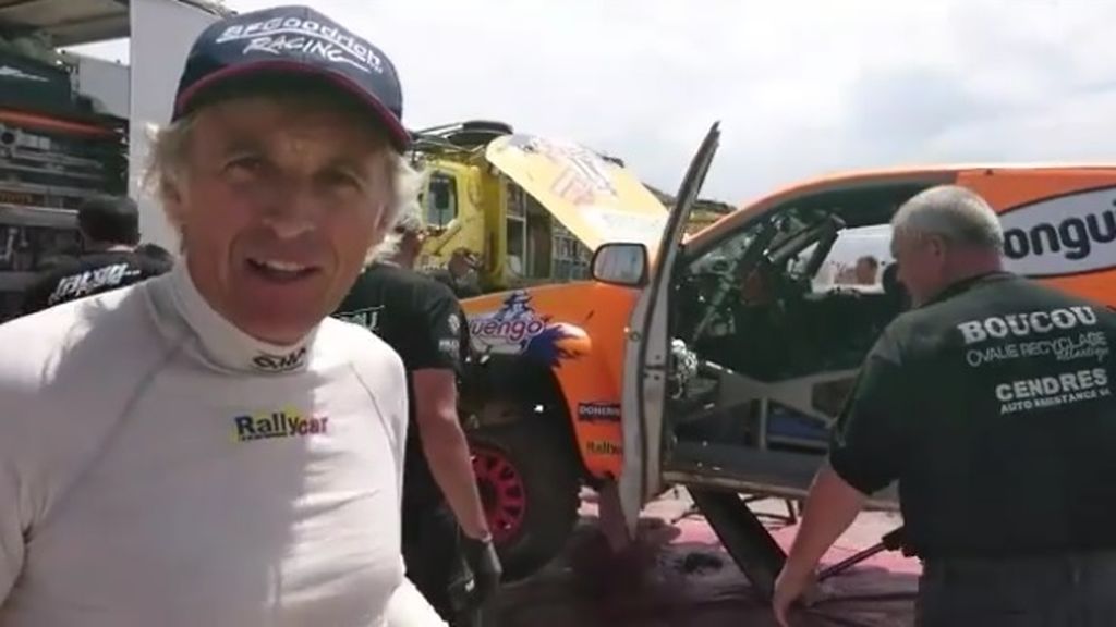 El detallazo de Carlos Sainz con Jesús Calleja tras su complicado día en el Dakar